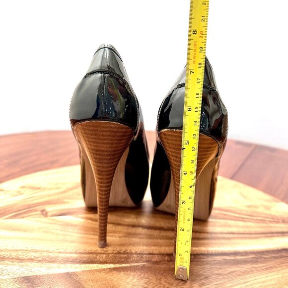 Platform heel with penny loafer detail - Picture 6 of 9